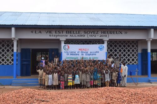 Inauguration d’une école primaire et d’un puits d’eau à Linou dans la commune de HOUEYOGBE