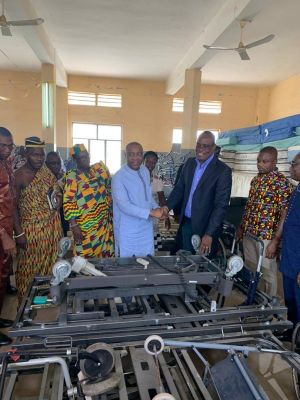 Remise de matériel médical au Togo