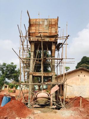 Evolution des travaux : château d'eau à Dangbo