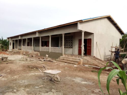 Evolution des travaux - Ecole primaire à Akouèdjromèdé dans la commune de ZE