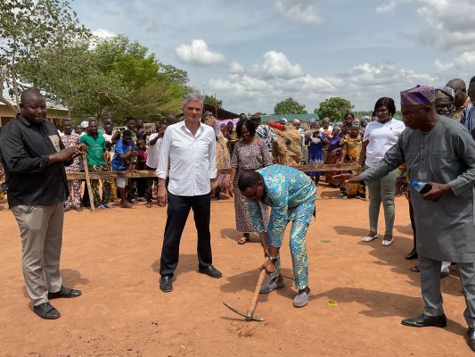 Lancement des travaux pour la construction d'une école à TANGBO-ZÉ.
