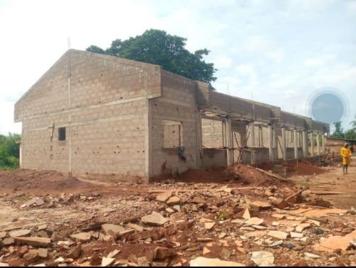 École primaire d'AVOSSAHITO - Avancement des travaux