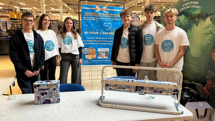 Opération emballages cadeaux au Centre E.Leclerc Morlaix