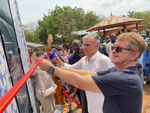 INAUGURATION D'UN CHATEAU D'EAU ET DEUX PUITS A DEME - ZOGBODOMEY