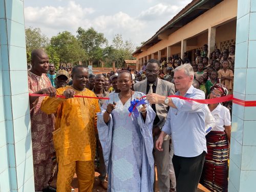 Inauguration d'un château d'eau et deux puits à AKPE - TOFFO